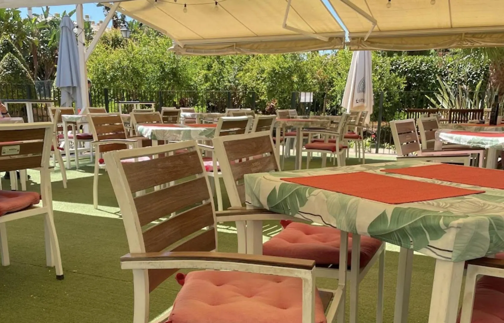 Charming Apartment With Terrace And Garden In Marbella